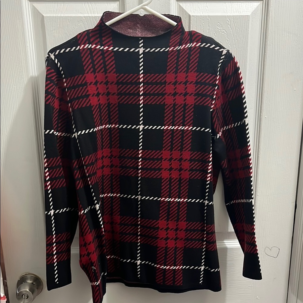 Plaid Turtleneck Sweater - Red and Black